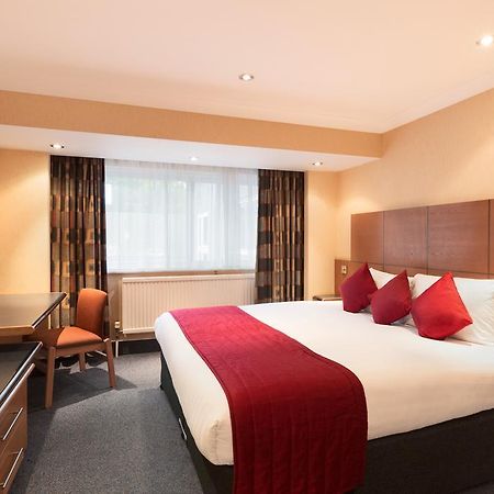 Ramada Hatfield Hatfield (Hertfordshire) Exterior foto