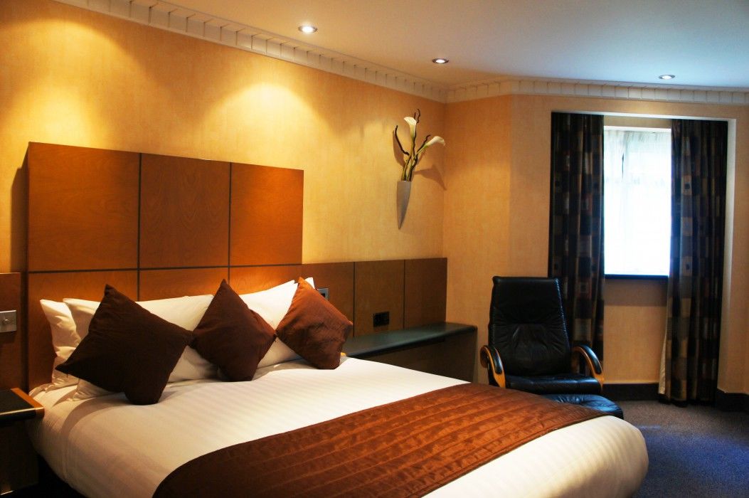 Ramada Hatfield Hatfield (Hertfordshire) Exterior foto